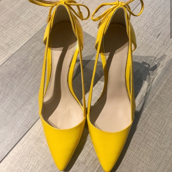 Zara, Size 7.5, Yellow heels, like new, worn only once - Picture 3 of 4